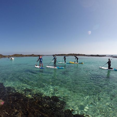 Line Up Kite & Surf Camp Hotell Corralejo Exteriör bild