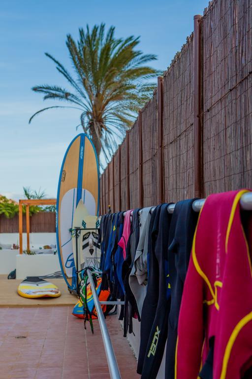 Line Up Kite & Surf Camp Hotell Corralejo Exteriör bild